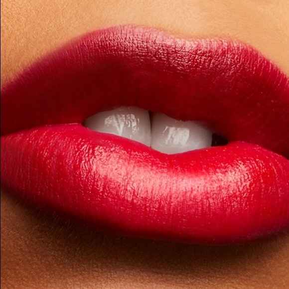 MAC- LOVE ME LIPSTICK GIVE ME FEVER (428) - Picture 4 of 5